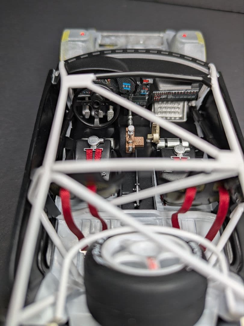 タミヤ 1/24 カストロールセリカ と ハセガワ フィギュア(完成品)