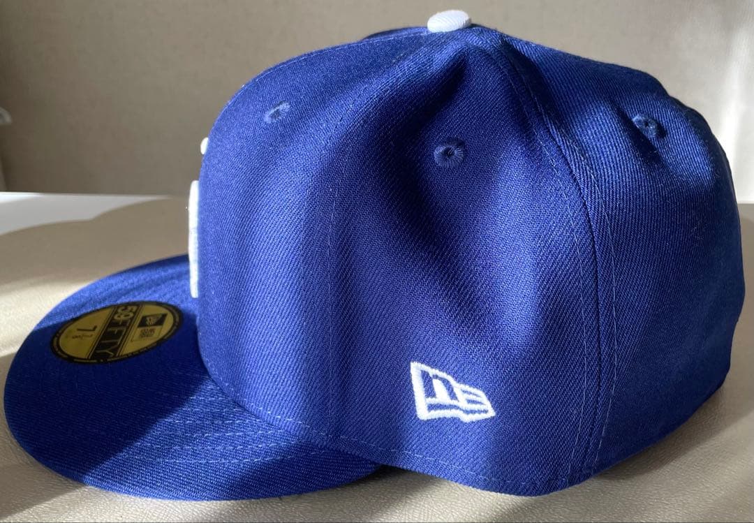 2025年ロサンゼルス・ドジャース 59FIFTY キャップ とボール