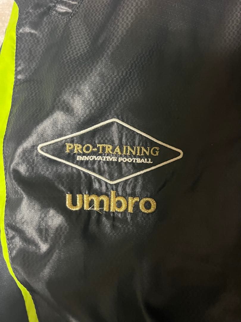 UMBRO中綿 ウォーマー ピステ 上下 セットアップ (M)