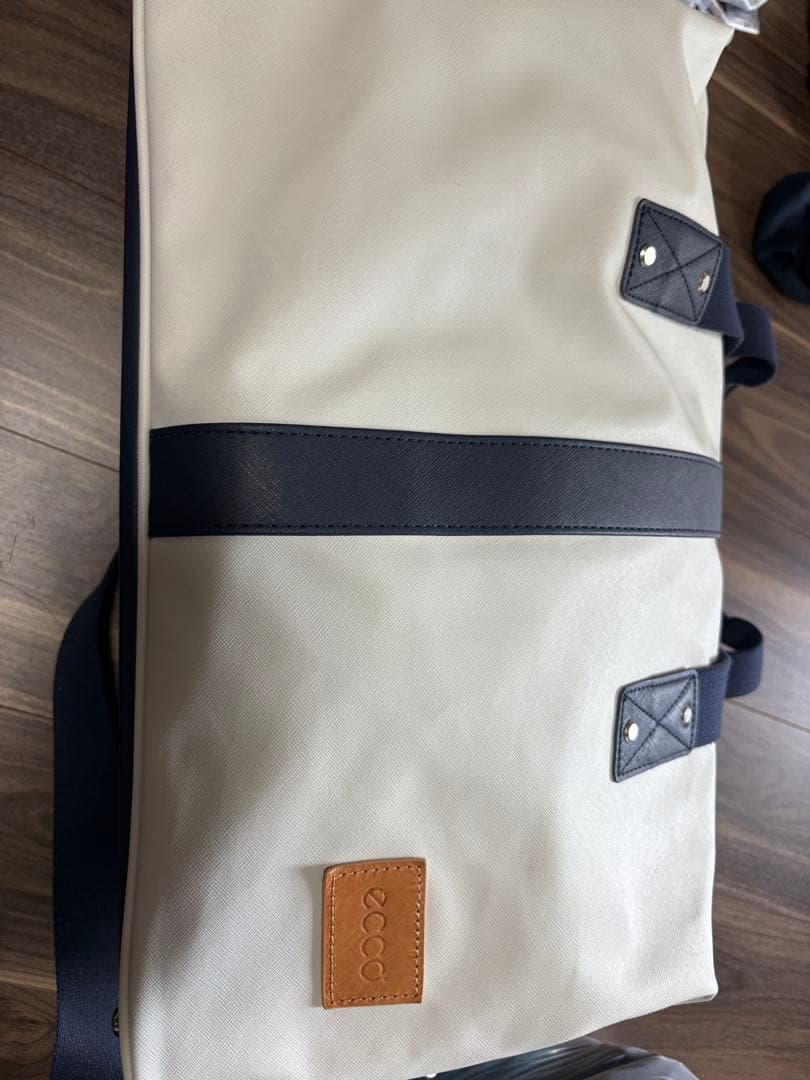 ECCO ゴルフボストンバッグ　ホワイト/ネイビー