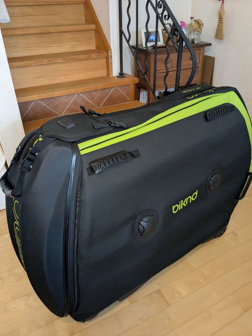 C*r様 輪行バッグ　biknd helium v4 エアバッグ