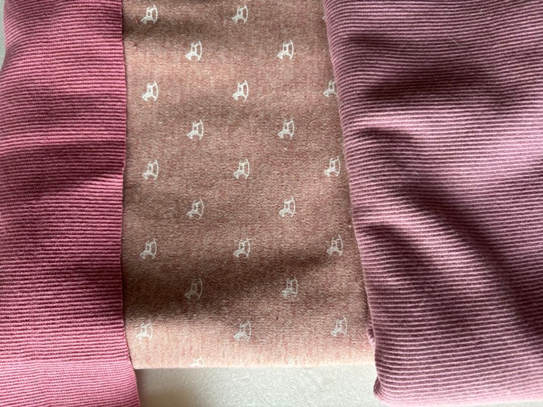 ピンク系　スムースニット