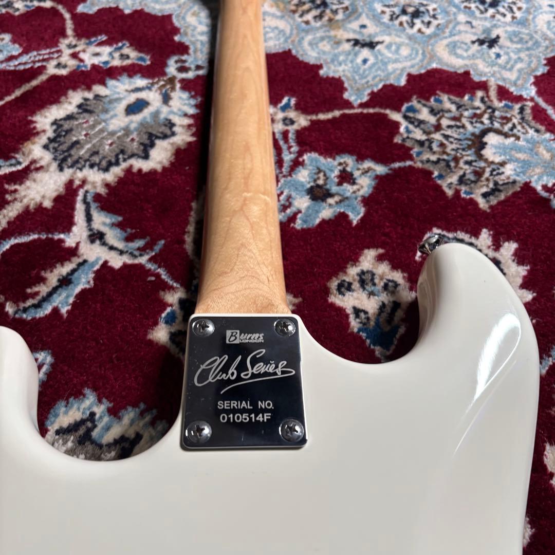 【レア美品】Burns LONDON / Cobra DX ホワイト　ギター