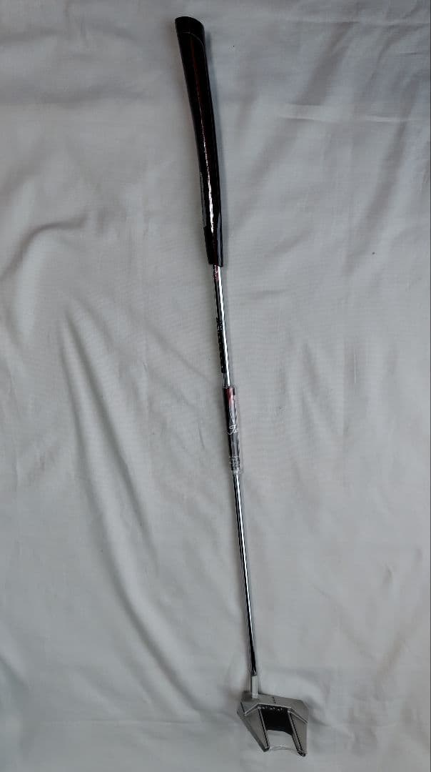 スコッティキャメロンSCOTTY CAMERON 2024ファントム 7.5　右