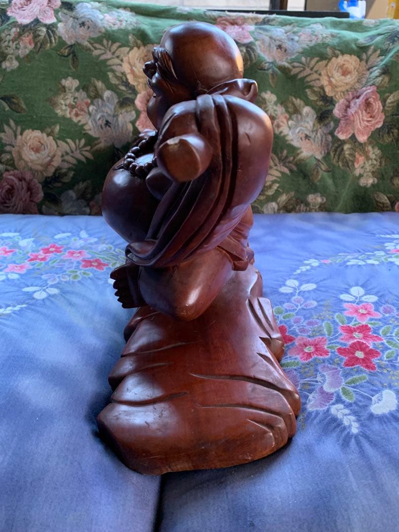 七福神の布袋尊様 縁起物 置物 インテリア 木彫り 大きめ