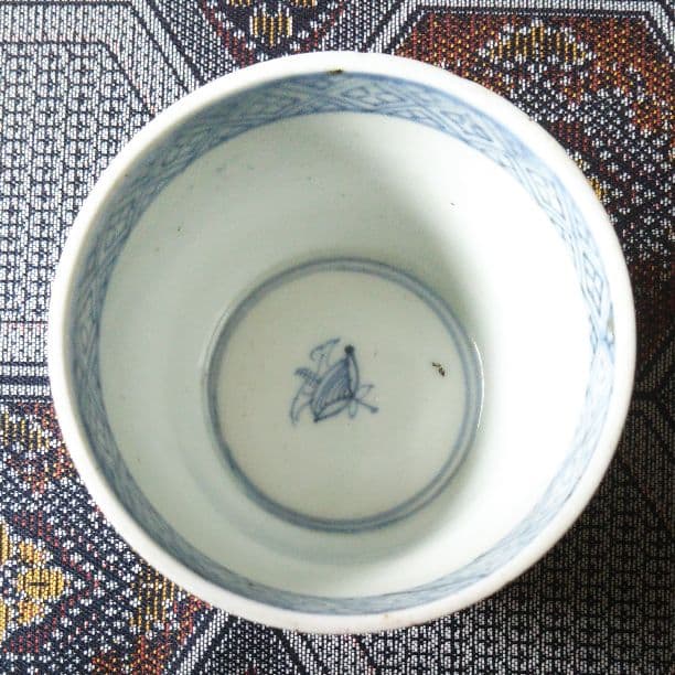 昔の蕎麦猪口 ★ 骨董 そば猪口 朝顔 見込み 虫 アンティーク 呉須 染付