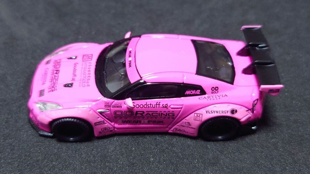 MINI GT LB Works Nissan GT-R R35 ピンクモデル