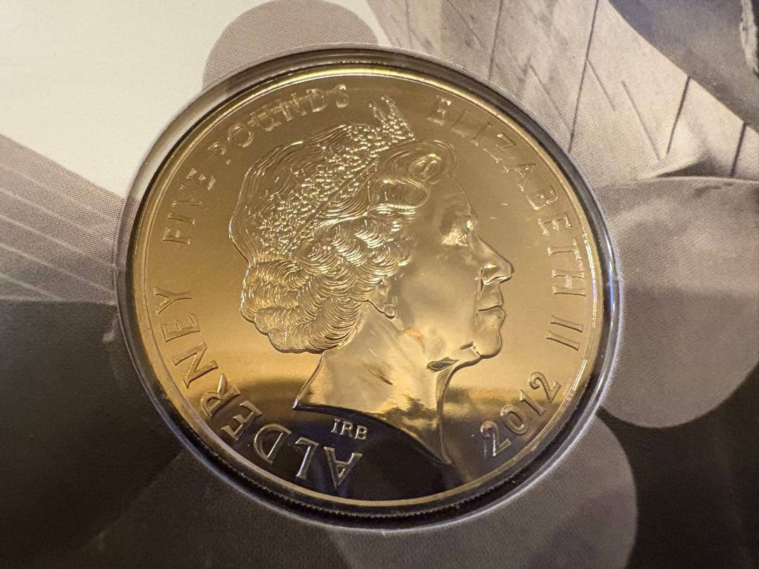 2012年 オルダニー「RMS Titanic 100周年記念 5ポンド」