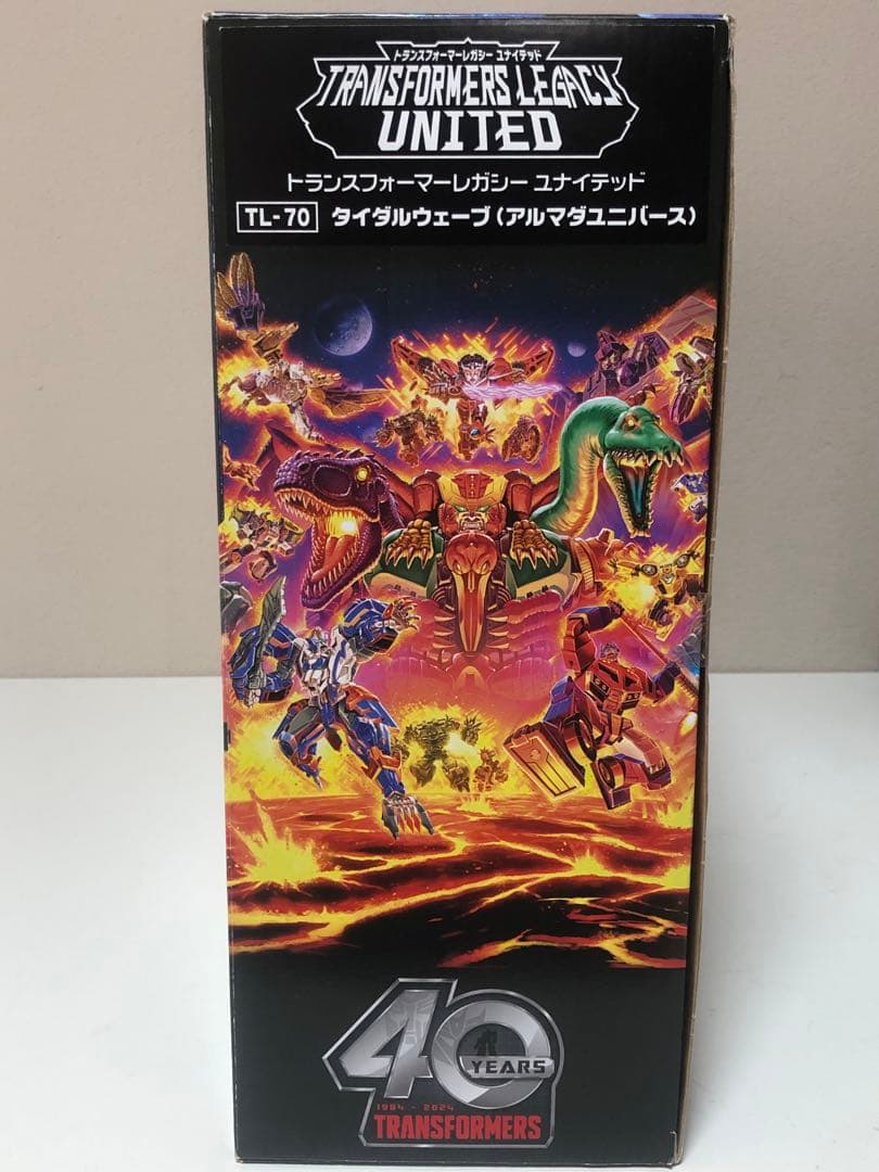 トランスフォーマーレガシーユナイテッド　タイダルウェーブ（アルマダユニバース）