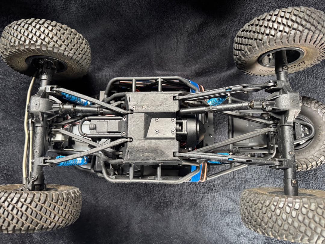 ホビーラジコン axial RR10 bomber RC