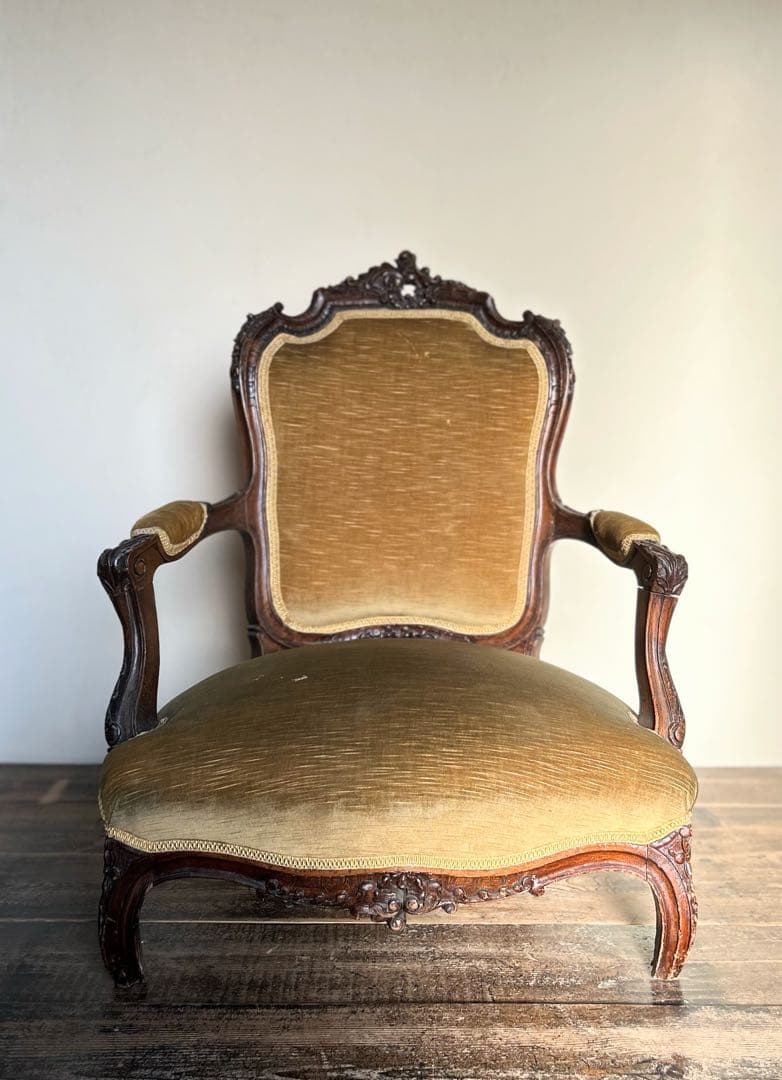 アンティーク アームチェア フランス様式 19世紀末｜修復前 低座