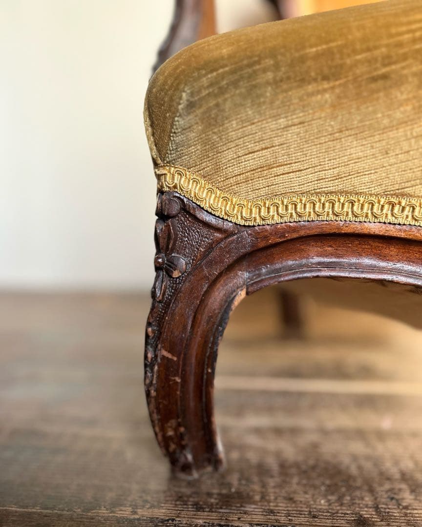アンティーク アームチェア フランス様式 19世紀末｜修復前 低座