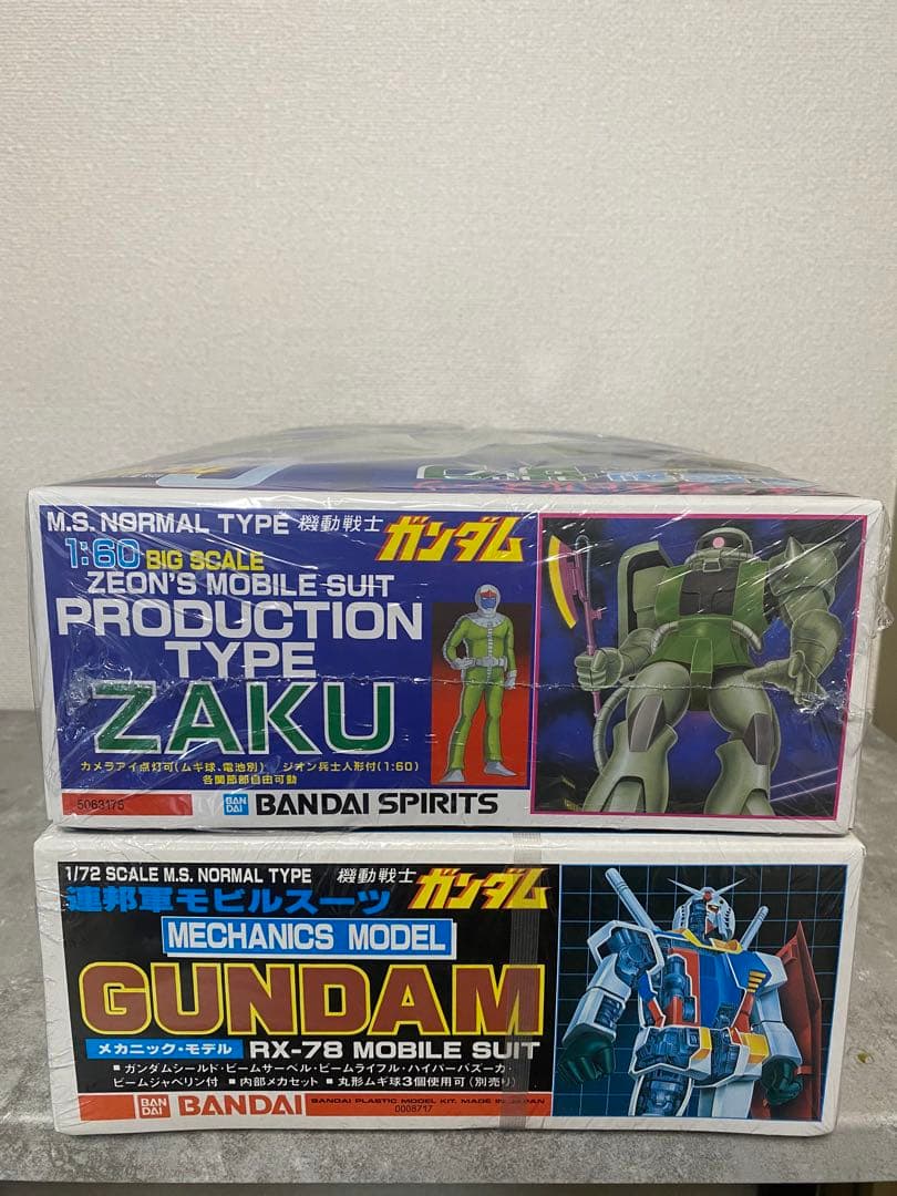 メカニックモデルガンダム1/72ザク1/60スケールセット