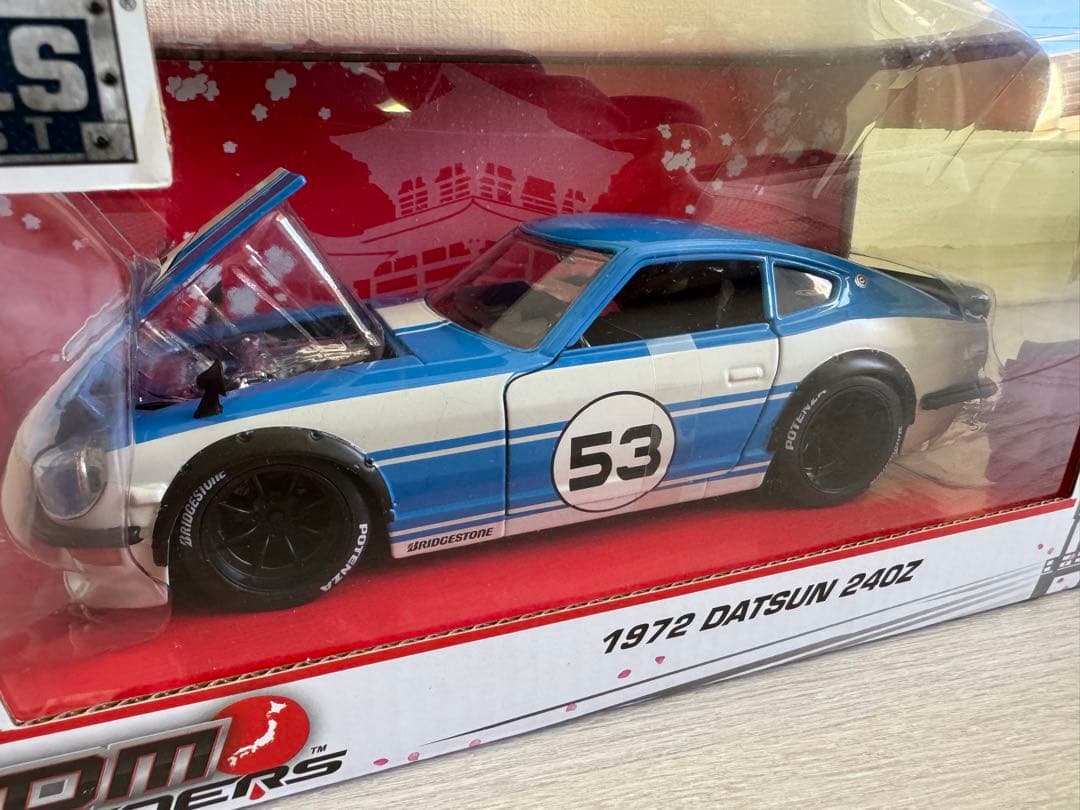 JADA TOYS 1/24 ミニカー4台セット。