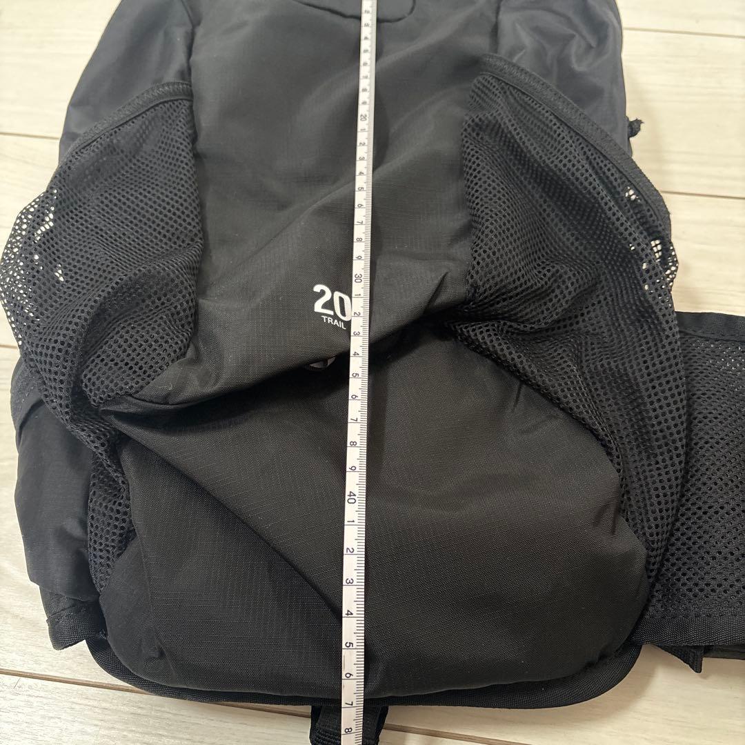 Salomon 20 TRAIL バックパック 黒