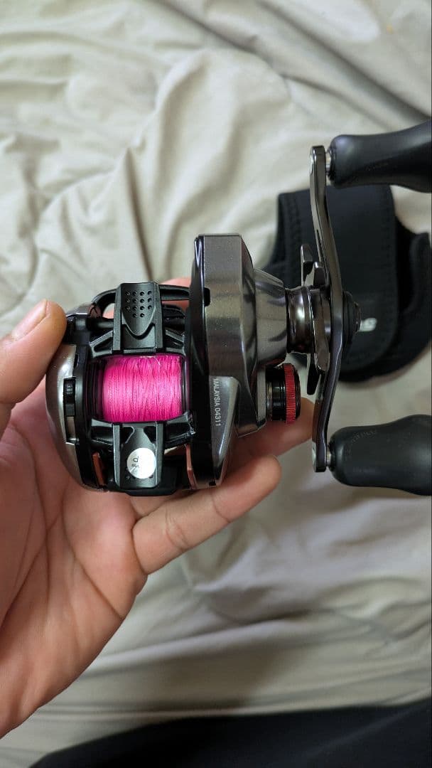 Scorpion DC ベイトリール シルバー