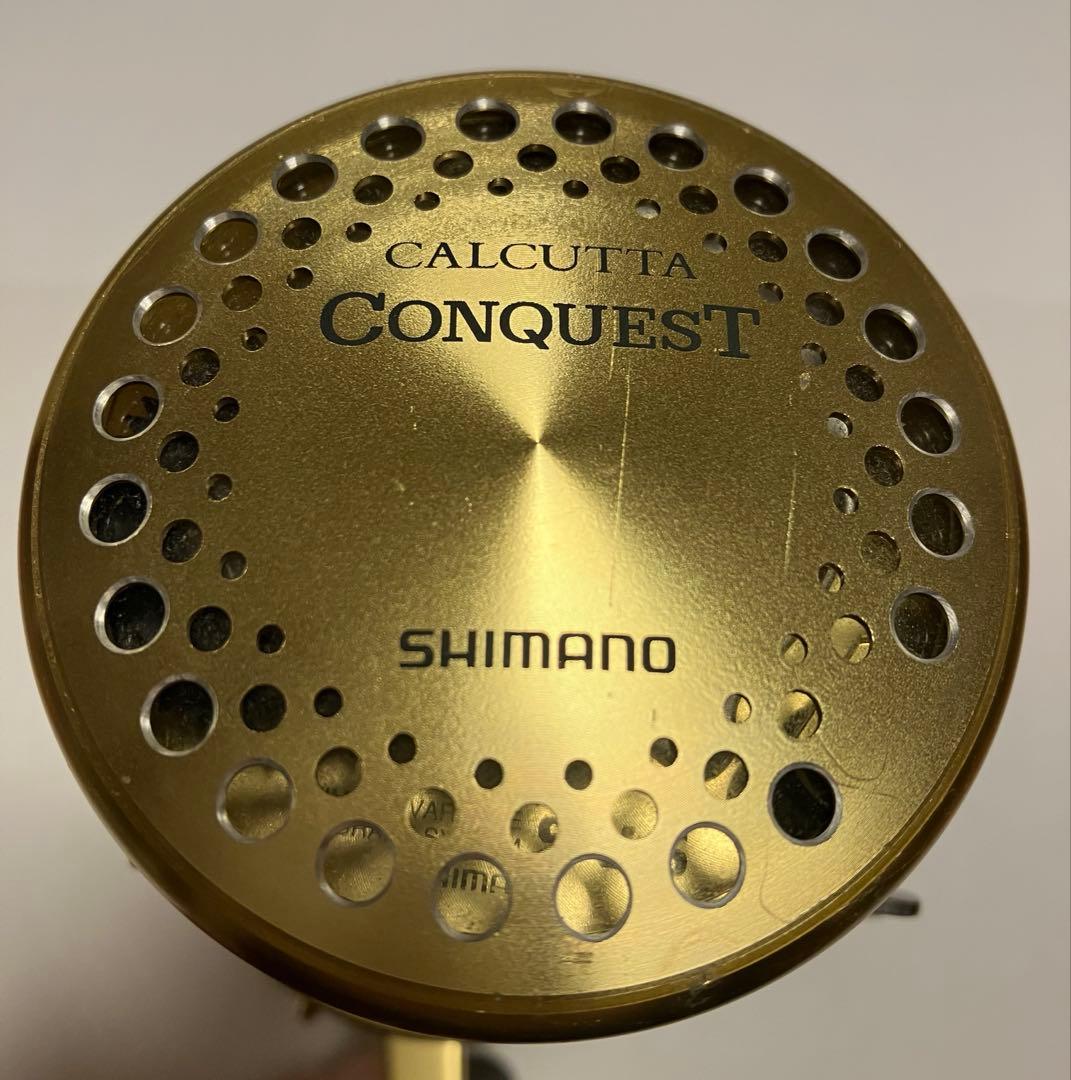 シマノ01カルカッタコンクエスト 400 RH444 ベイトリール 右ハンドル