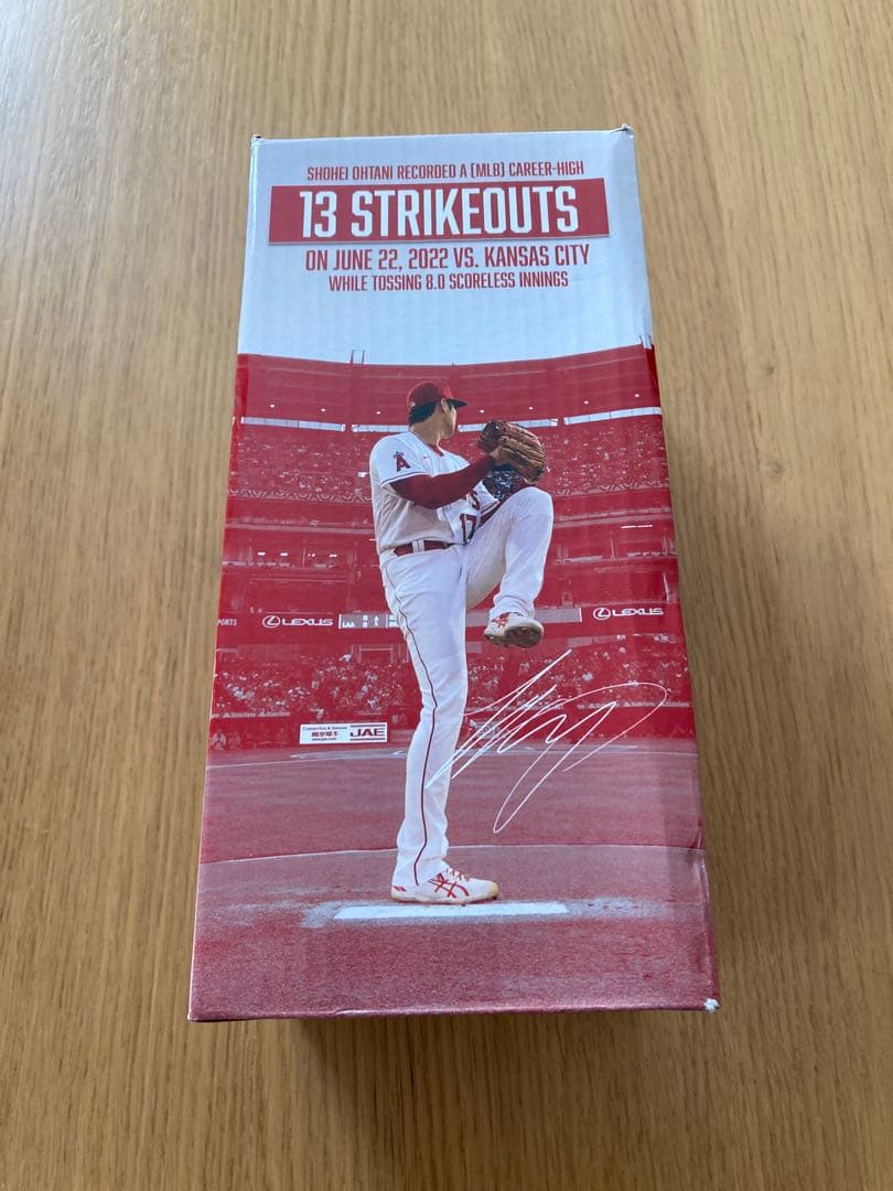 大谷翔平×マイク・トラウト ブランケット& BOBBLEHEAD