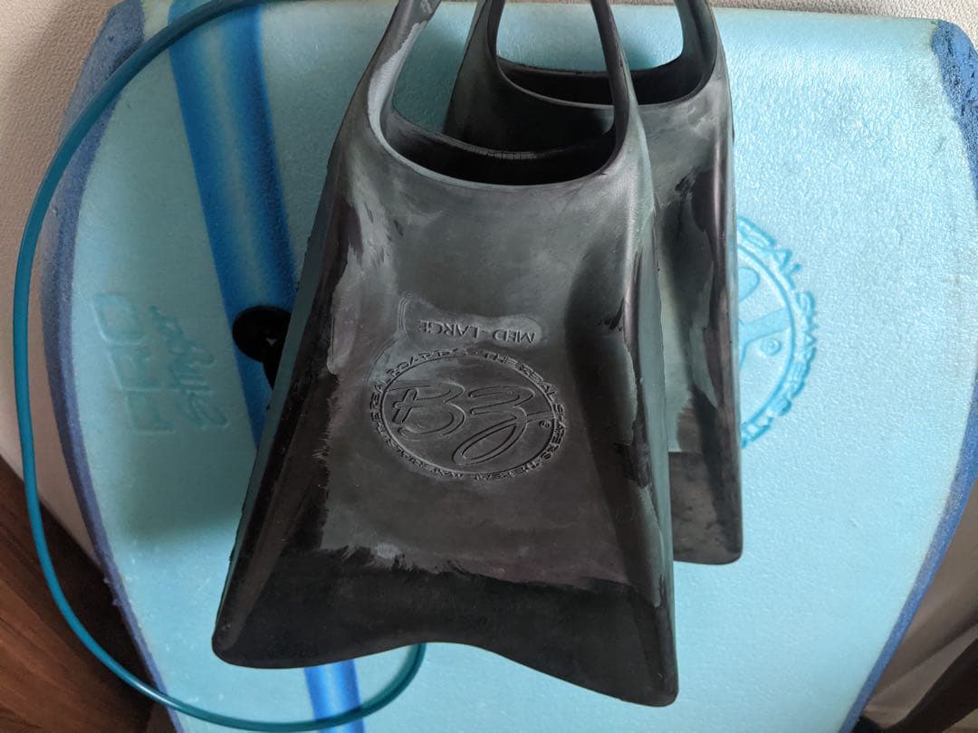 BZ ボディボード （左利き用）青 レインボーグラデーション フィン&指かき付き