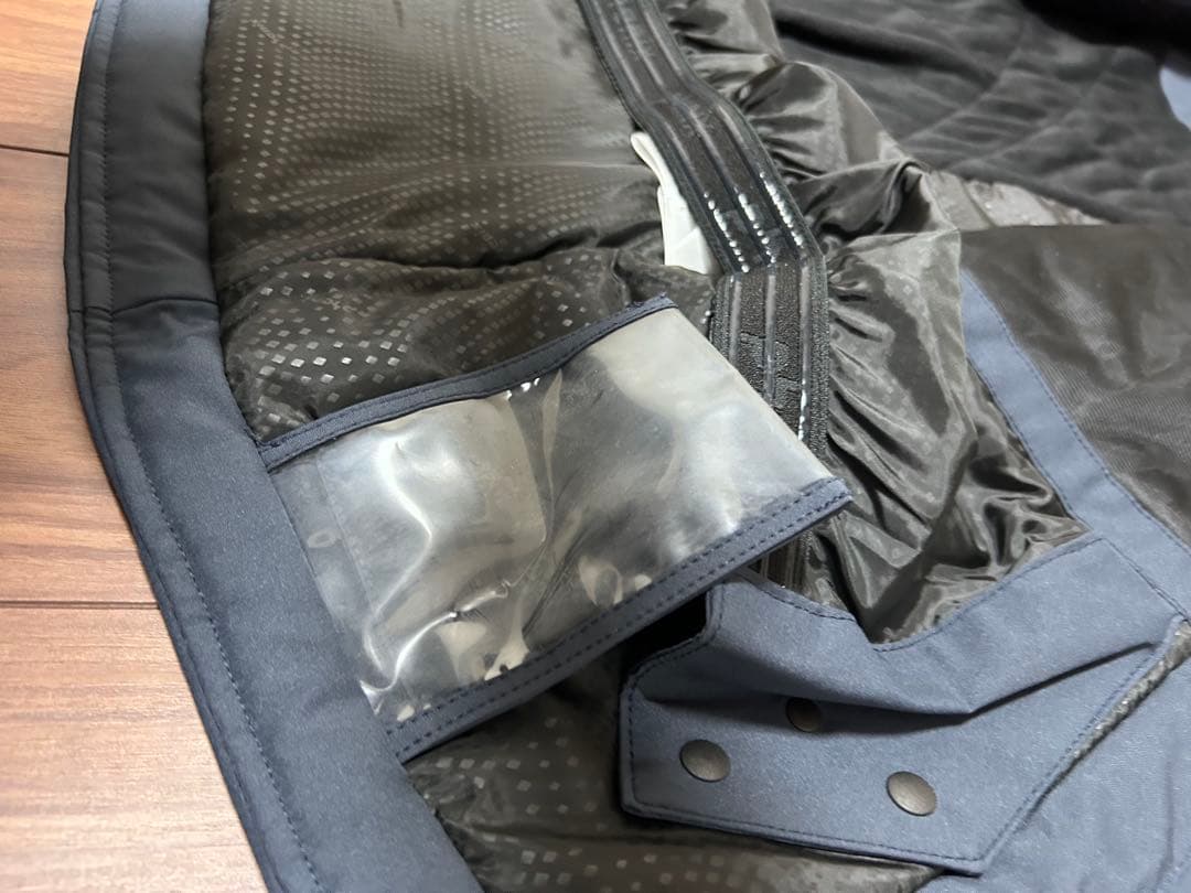 新品PHENIX フェニックス　レディース スキーウェア　スノーボードウェア　S