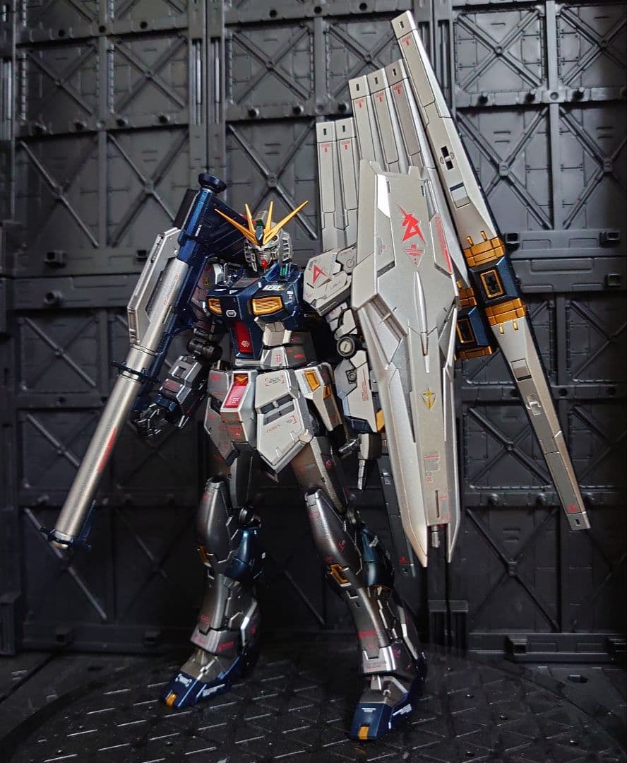 RGvガンダム！メタリック全塗装完成品！