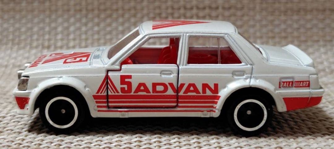 トミカ黒箱38-4 三菱ランサーターボ 日本製 当時物