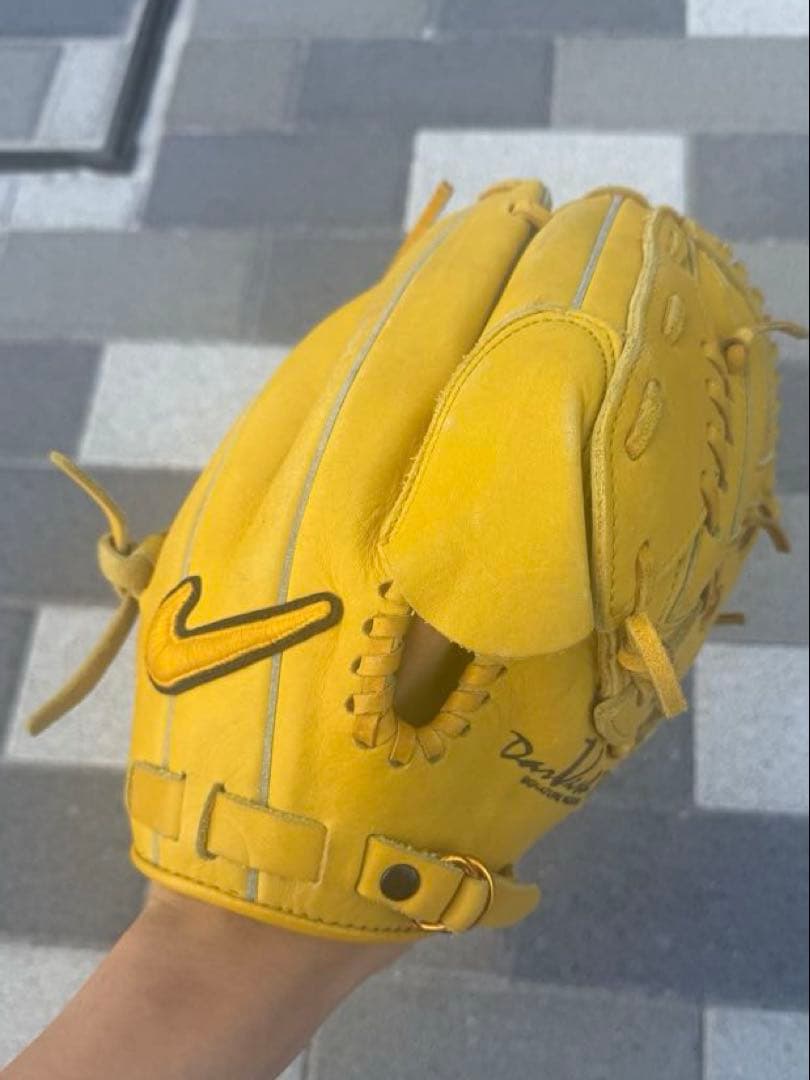 状態○ 入手困難ナイキ　ダルビッシュモデル　投手　右投げ用