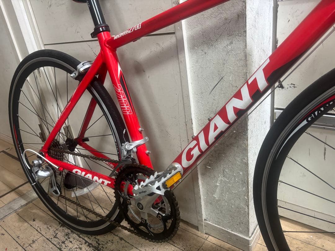 GIANT WINDNARK ジャイアントのロードバイク レッド