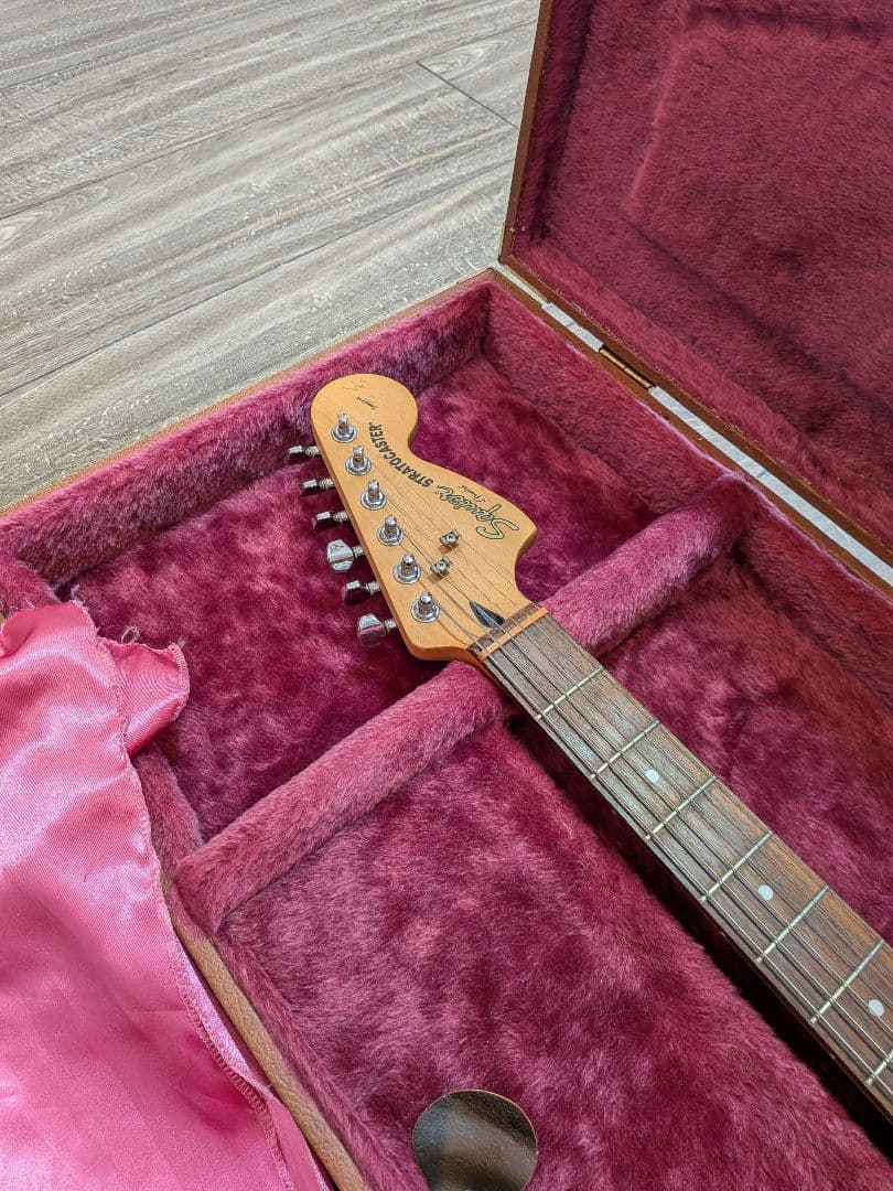 ストラトキャスター(Squier)