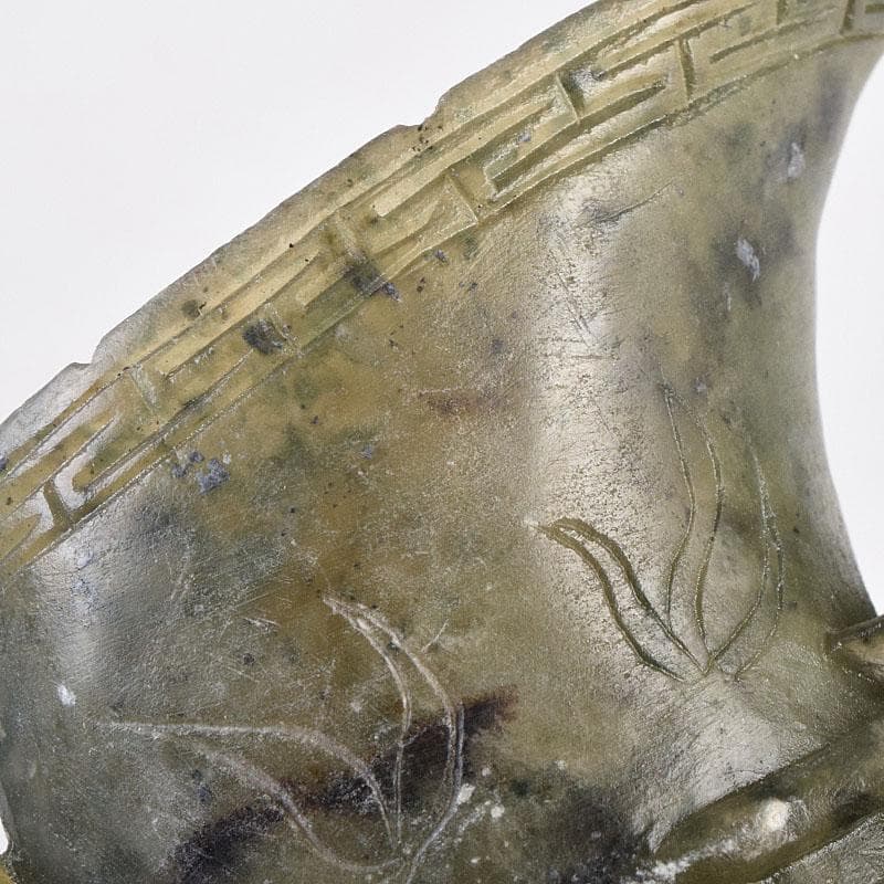 中国　玉石彫刻　龍刻　爵　V　R9036