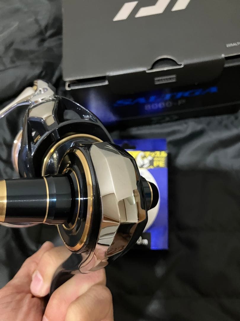 DAIWA SALTIGA 8000-P スピニングリール