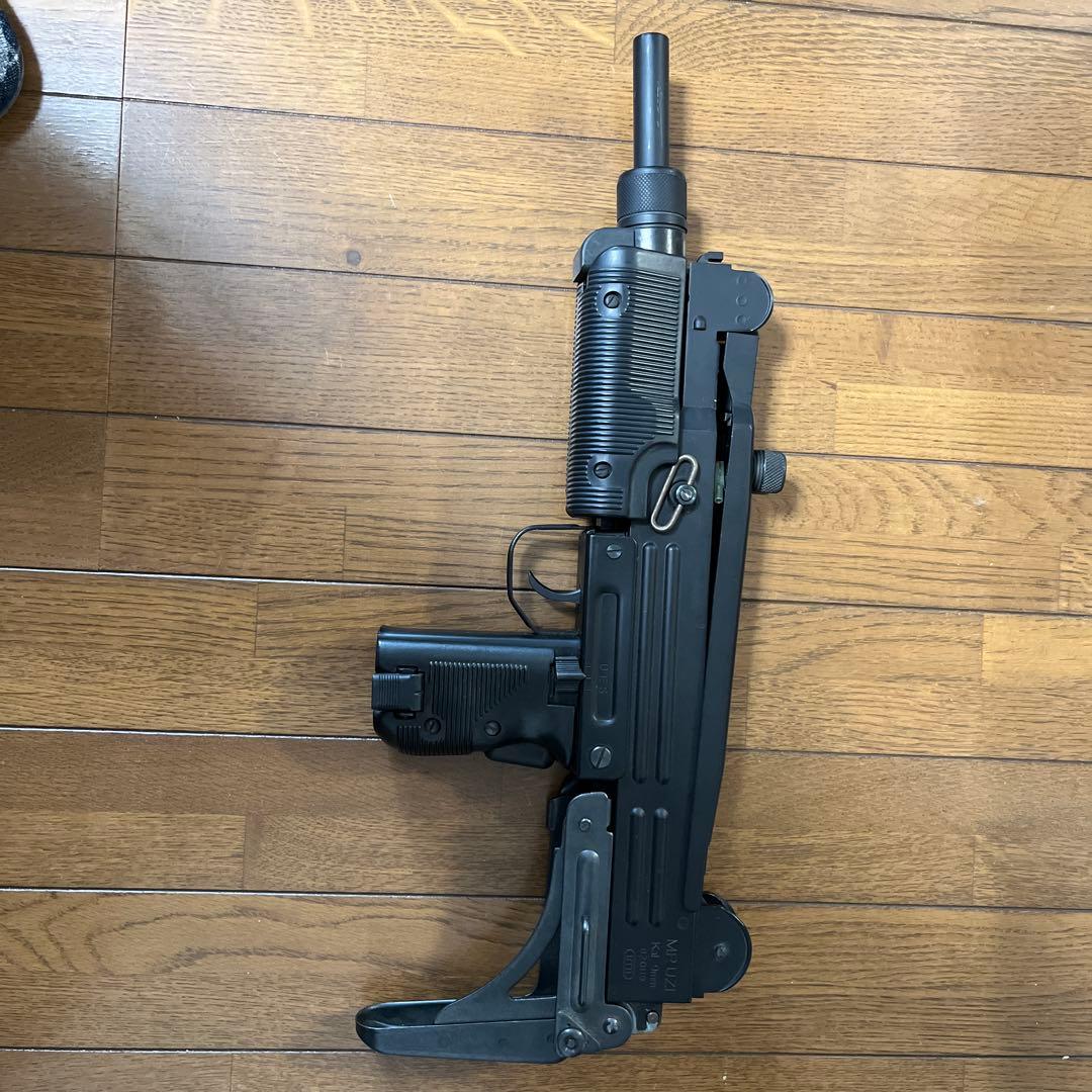 マルシンUZI SMGサブモデルガン　組立キット