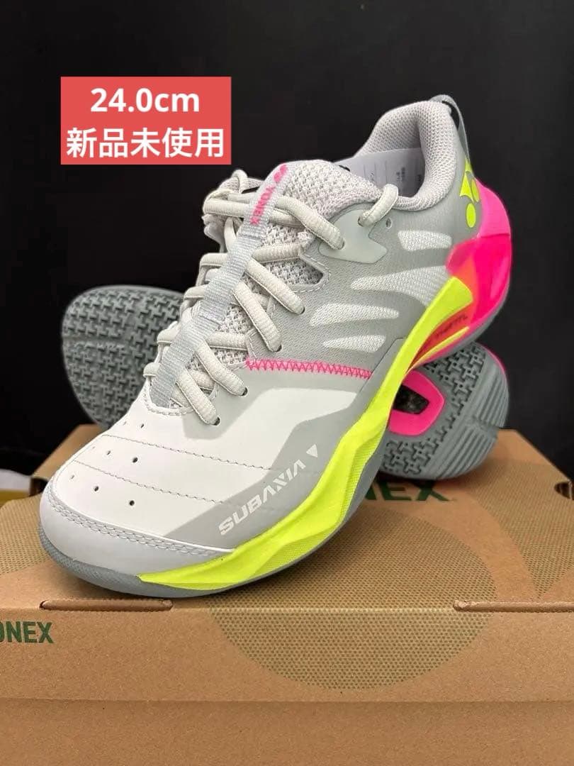 24.0㎝　サブアクシアウィメン　新品未使用　YONEX　バドミントンシューズ