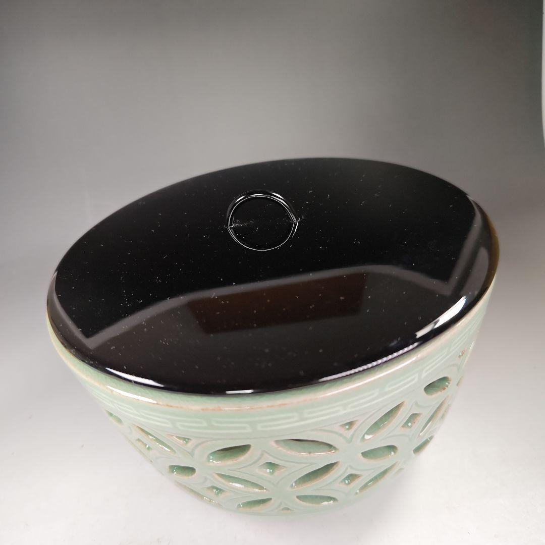 イ631 水指『久田宗也（尋牛斎）極箱』『廣州窯　青磁七宝透し　平水指』茶道具