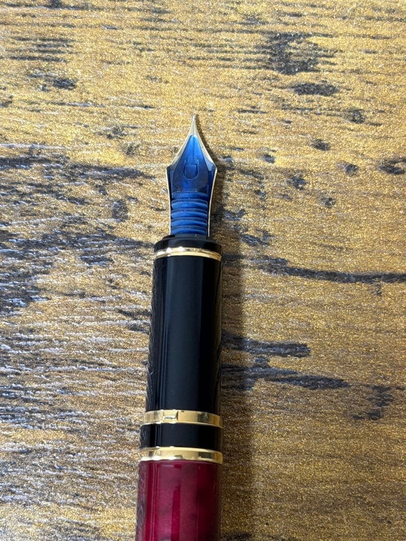 新品未使用　1996年製　初期型　グランセ　ルビーレッド　マーブル　万年筆 細字