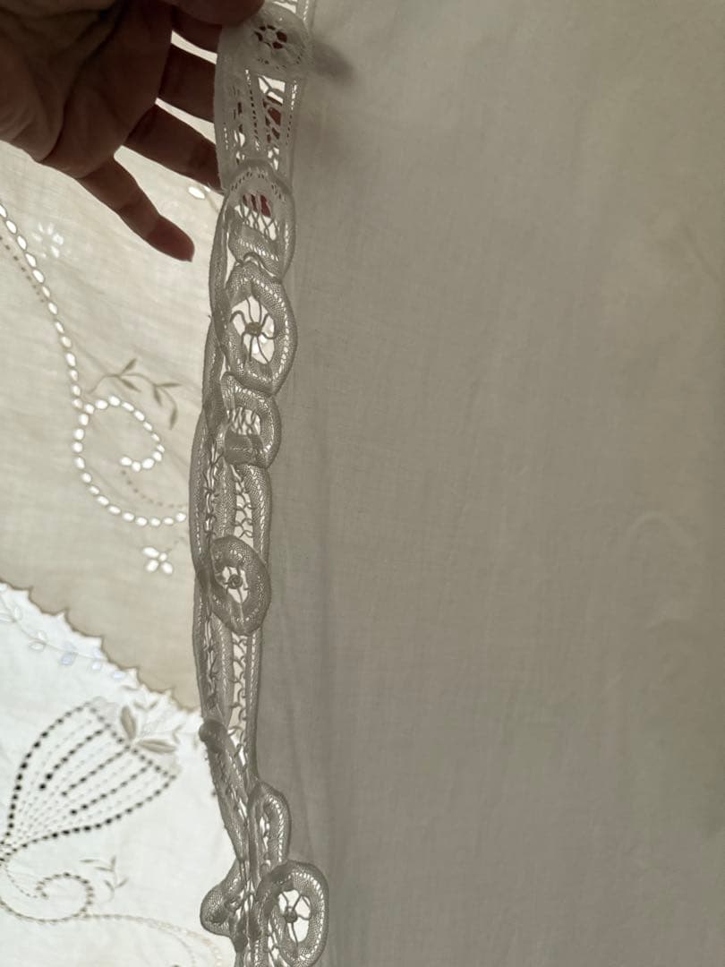 SALE❣️フランスアンティークஐ⋆* ふんわりバテンレースの花刺繍シーツ