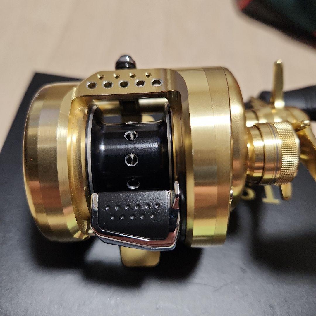 シマノ 14カルカッタコンクエスト100 中古品