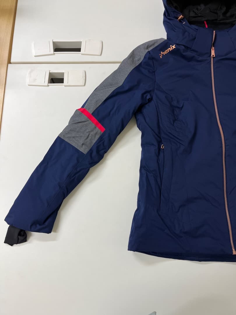【新品】 phenix　スキーウェア　スノボウェア　レディース　f542