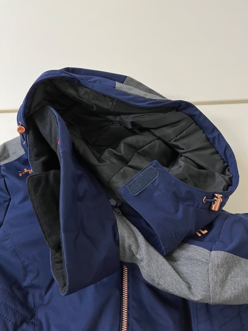 【新品】 phenix　スキーウェア　スノボウェア　レディース　f542