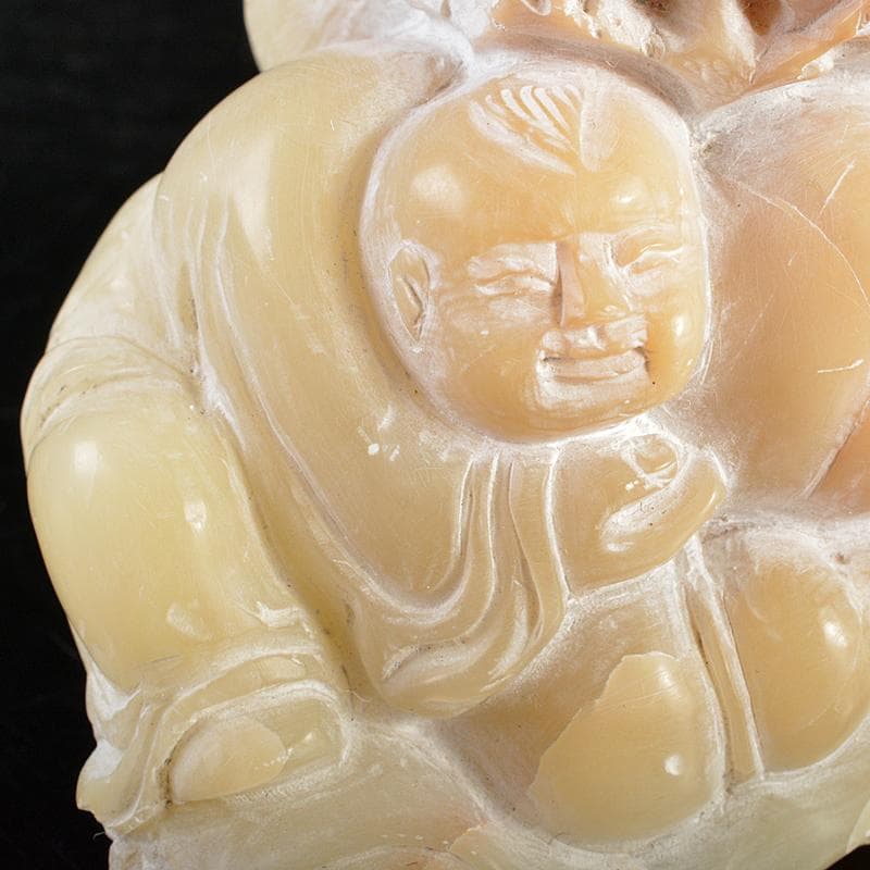 中国　玉石寿山石彫刻　唐子桃刻　置物　V　R5646