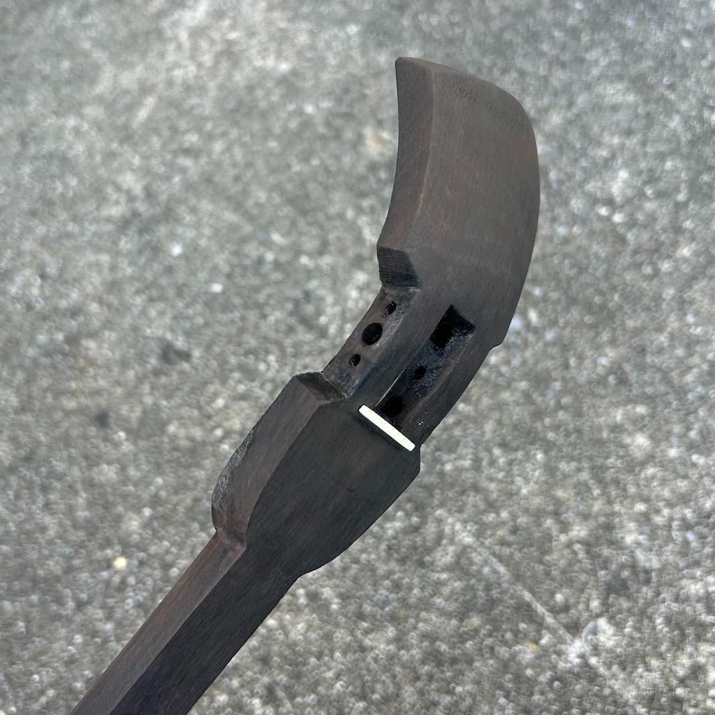 三線　棹　黒木　カミゲン　真壁型　沖縄　未塗装　伝統工芸士製作 .2