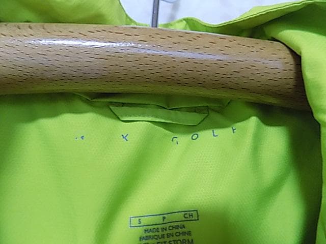 37109 ナイキゴルフ　2wayジャケット　黄緑色　サイズＳ