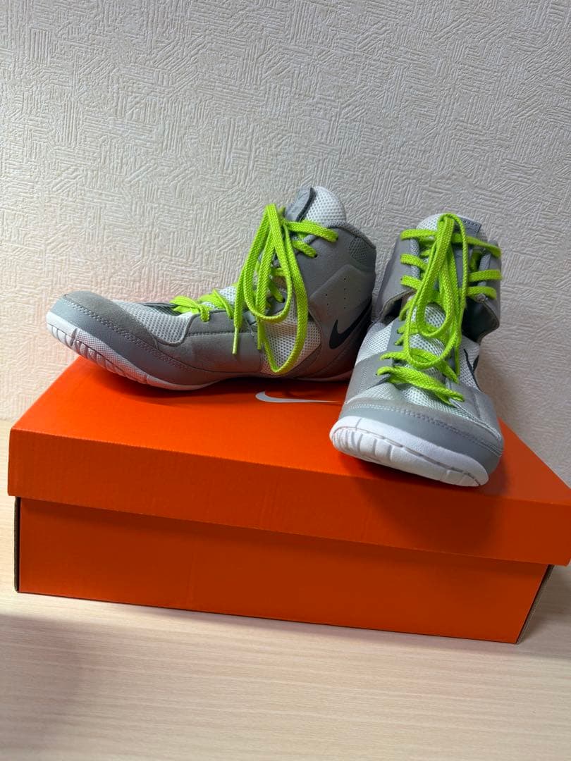 ナイキ　NIKE ボクシングシューズ レスリング　シューズ　27cm 箱付き