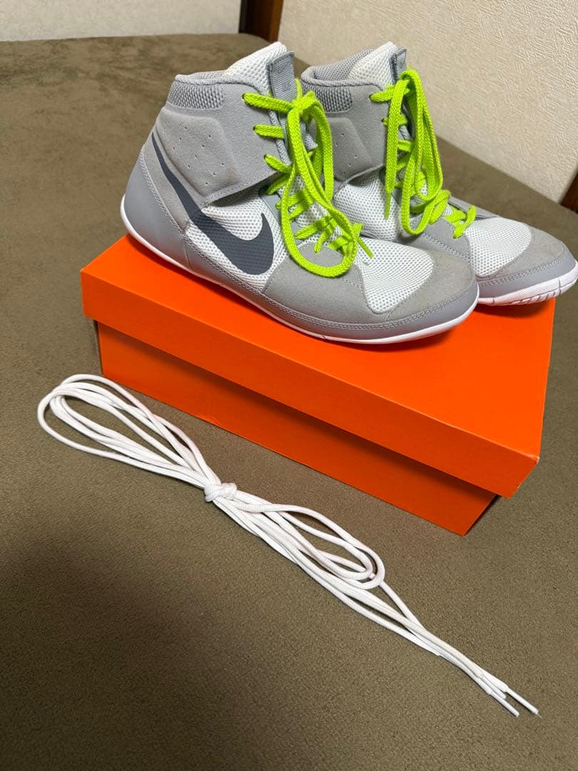ナイキ　NIKE ボクシングシューズ レスリング　シューズ　27cm 箱付き