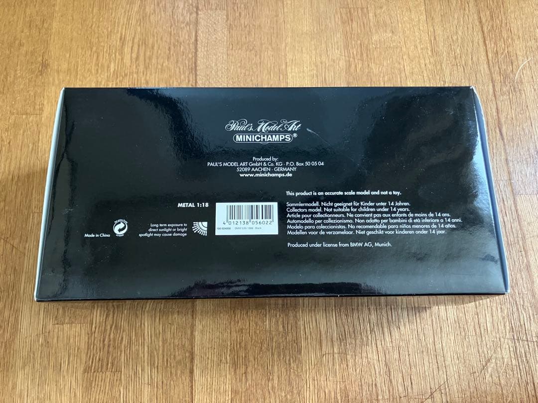 未開封品 MINICHAMPS 1/18  535i 1988 black