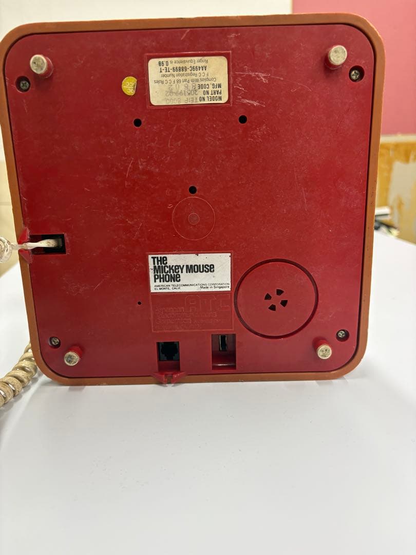 ミッキーマウス フィギュア型電話