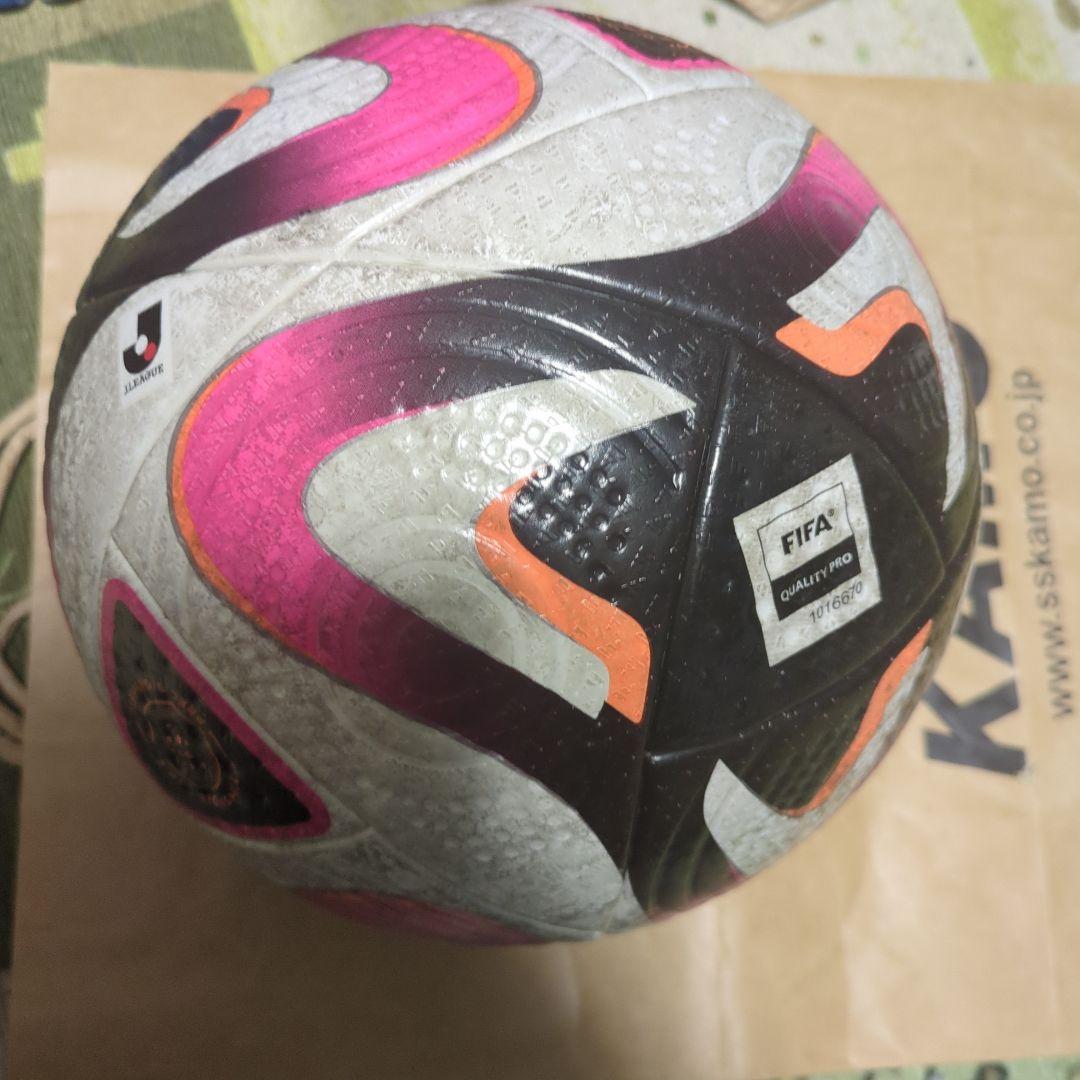 サッカーボール CONEXTZ4 PRO