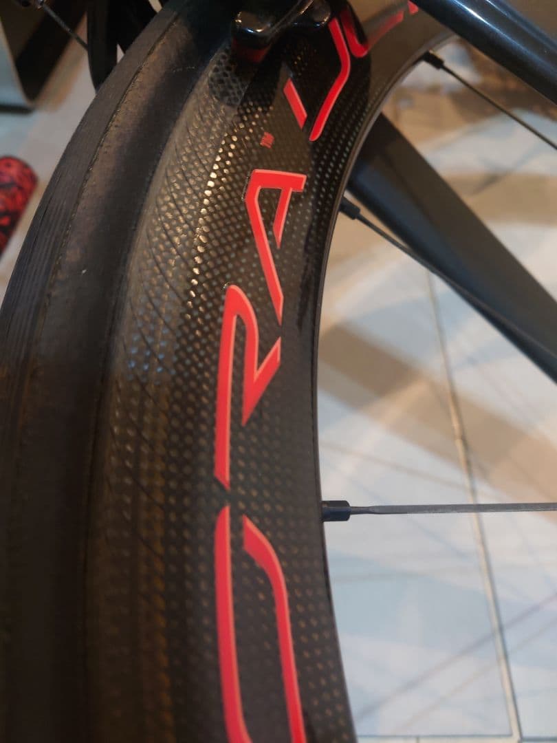 カンパニョーロ BORA ULTRA 50　レッドフランジ