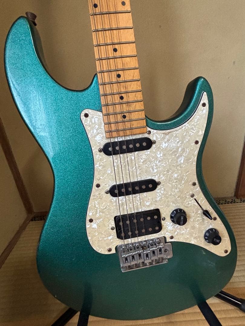 Elioth Revolution S303エレキギター【中古品】