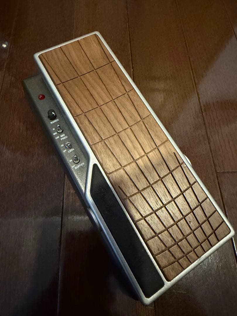 ギター Fender TREAD LIGHT WAH PEDAL